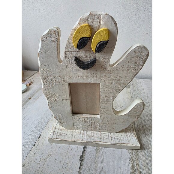 Wooden ghost picture frame Halloween decor home - Picture 1 of 7